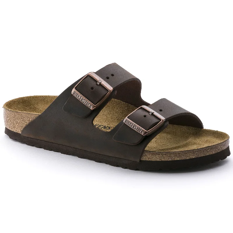 Men's sandals in a neutral color like black or brownBIRKENSTOCK ARIZONA HABANA OILED LEATHER UNISEX