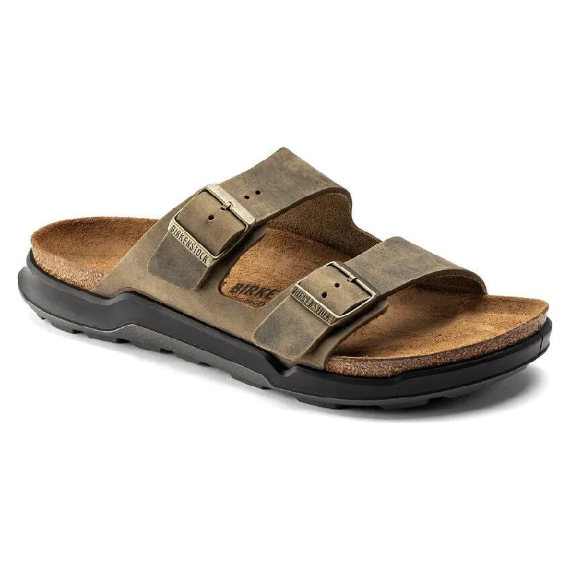 Men's sandals with a decorative buckle or charmArizona Regular - Faded Khaki