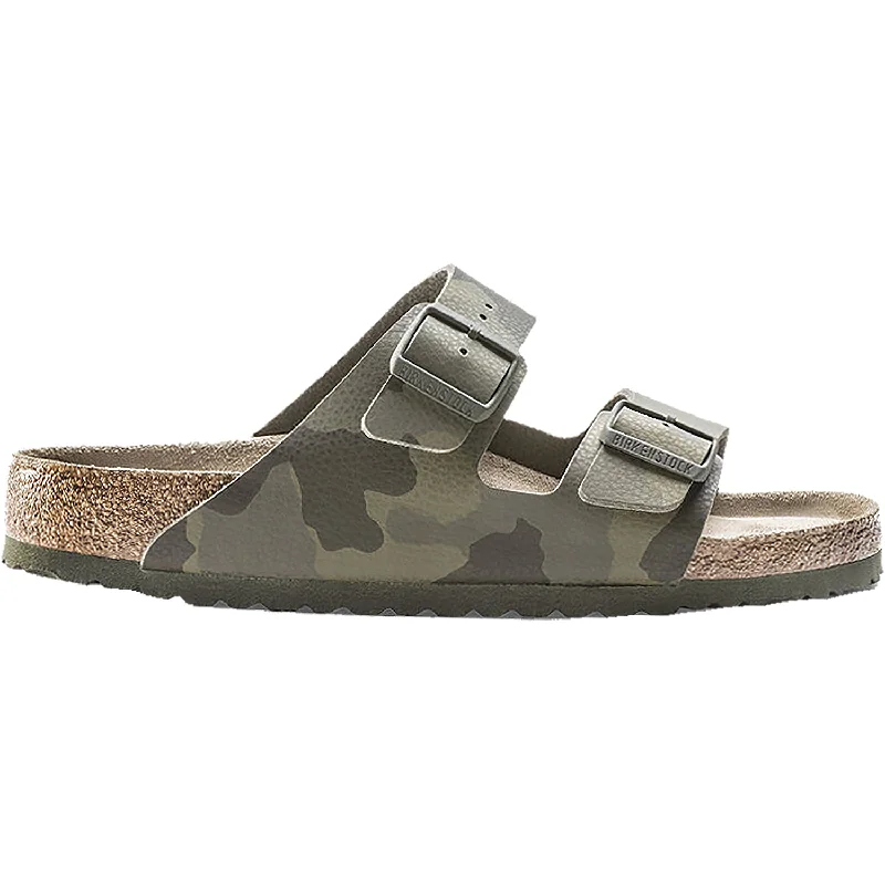 Men's sandals with a flexible sole for easy movementMen's Birkenstock Arizona Soft Footbed Desert Soil Camo Green Birko-Flor