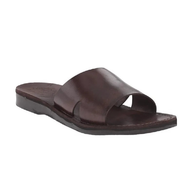 Men's leather sandals with an adjustable strapBashan - Leather Wide Strap Slide Sandal | Brown