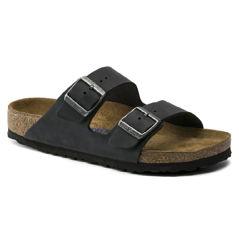 Men's sandals with a flexible sole for easy movementBirkenstock Arizona