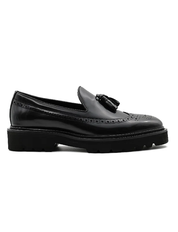 Men's loafers with a leather lining for comfortBLACK GLOSS POLISHED LEATHER TASSEL LOAFERS