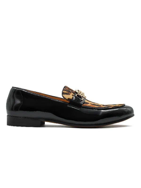 Men's loafers with a moc - toe designBLACK PATENT LEATHER LEOPARD PRINT LOAFERS