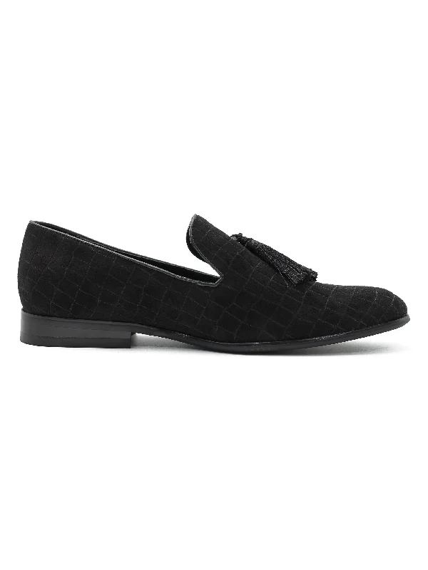 Men's loafers in a neutral color like black or brownBLACK PRINTED SUEDE TASSEL LOAFERS