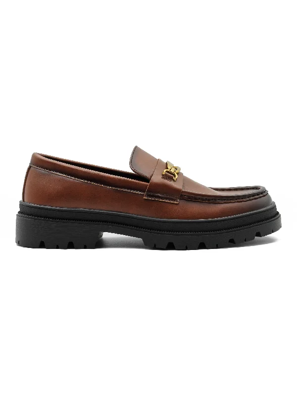 Men's loafers with a smooth leather finishBROWN SNAFFLE BIT LOAFERS