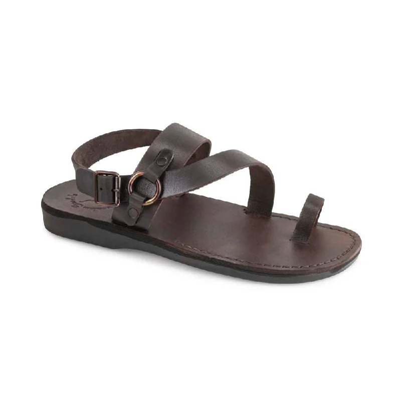 Men's sandals with a contrast stitching detailGabriel - Leather Toe Loop Sandal | Brown