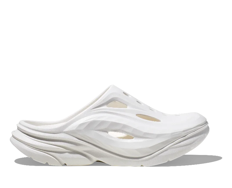 Men's sandals with a stretchy strap for a better fitHoka Ora Recovery Mule White White Unisex