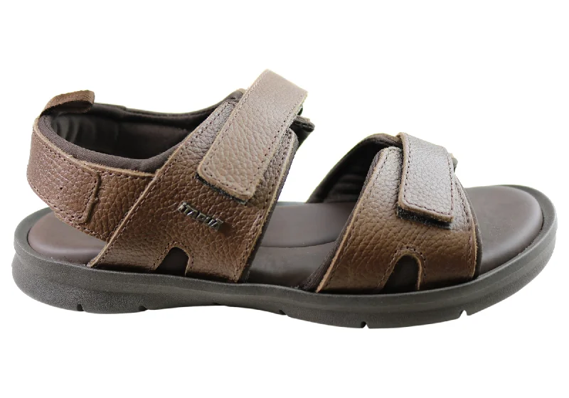 Men's sandals in a neutral color like black or brownItapua Bob Mens Leather Comfortable Sandals Made In Brazil