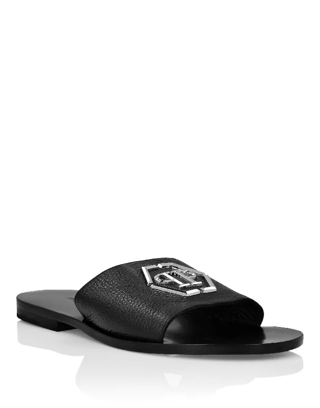 Flip - flop style men's sandals for beach wearLeather Sandals Flat Gothic Plein