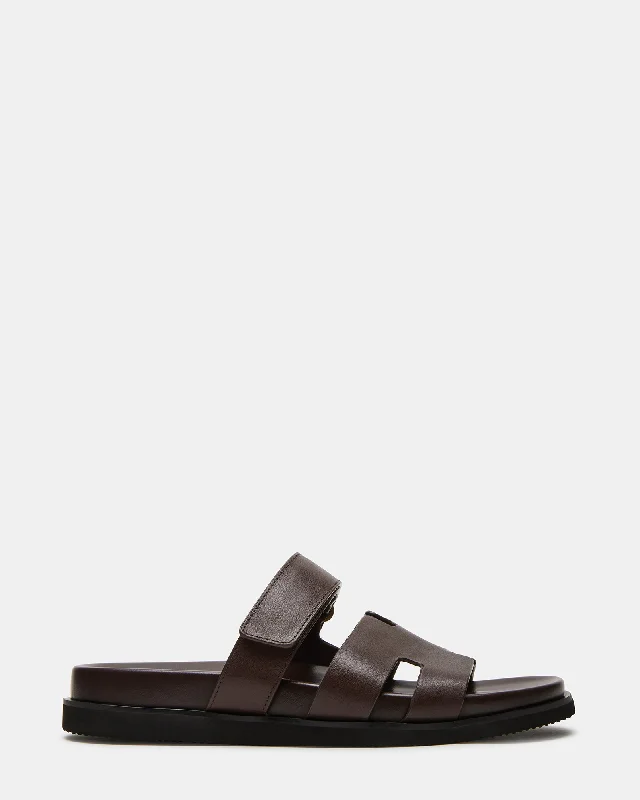 Men's sandals in a neutral color like black or brownMAIVEN DARK BROWN