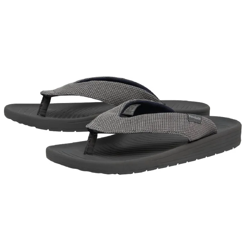 Men's sandals with a decorative buckle or charmMen Milo Sandal In Grey