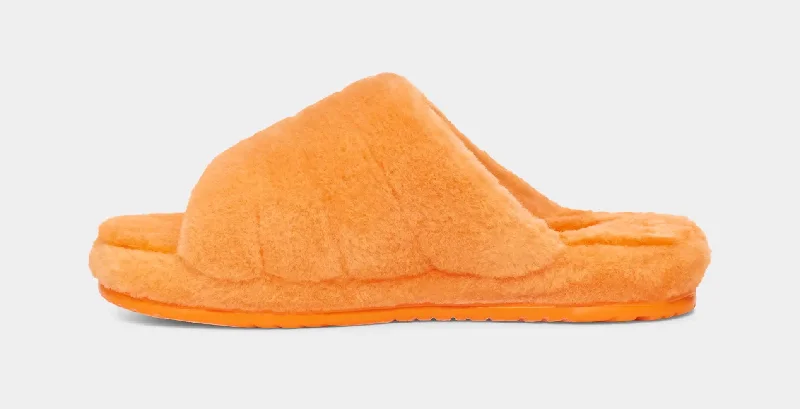 Men's sandals with a rubber sole for tractionMen's Fluff You Slipper In Orange