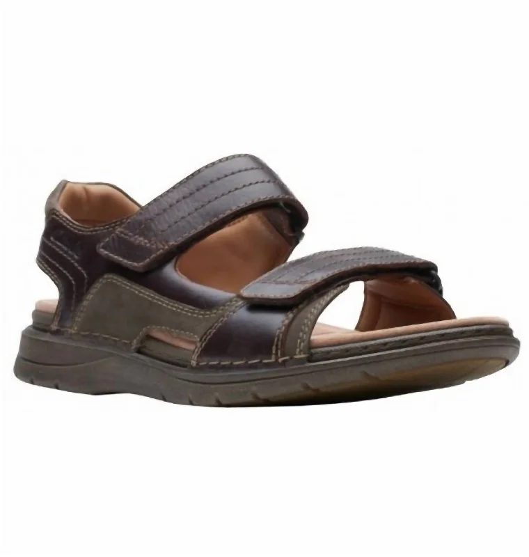 Men's sandals with a flexible sole for easy movementMen's Nature Trek Sandals In Mahogany