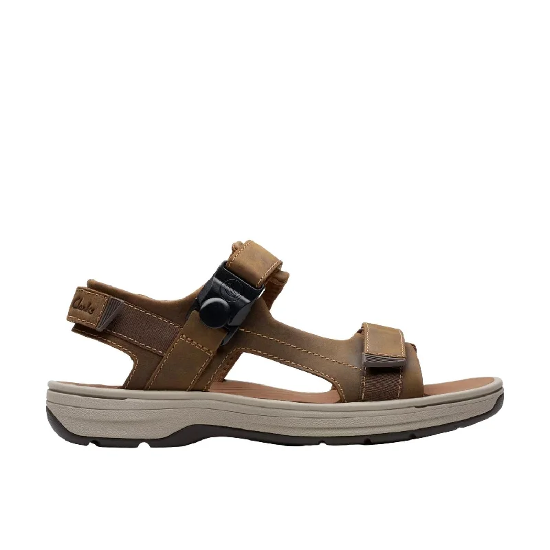 Men's sandals with a pointed toe for a stylish lookMen's Saltway Trail Sandals In Light Tan