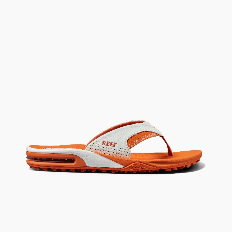 Men's sandals with a perforated leather upper for ventilationFanning Pregame