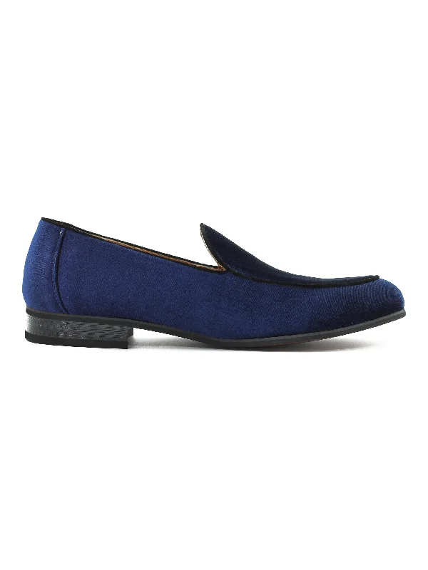 Men's loafers with a pointed toe for a stylish appearanceNAVY VELVET TUXEDO SLIPPERS