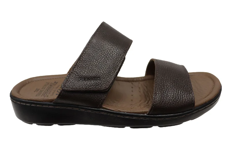 Men's sandals with a buckle closurePegada Mens Comfortable Leather Slides Sandals Made In Brazil