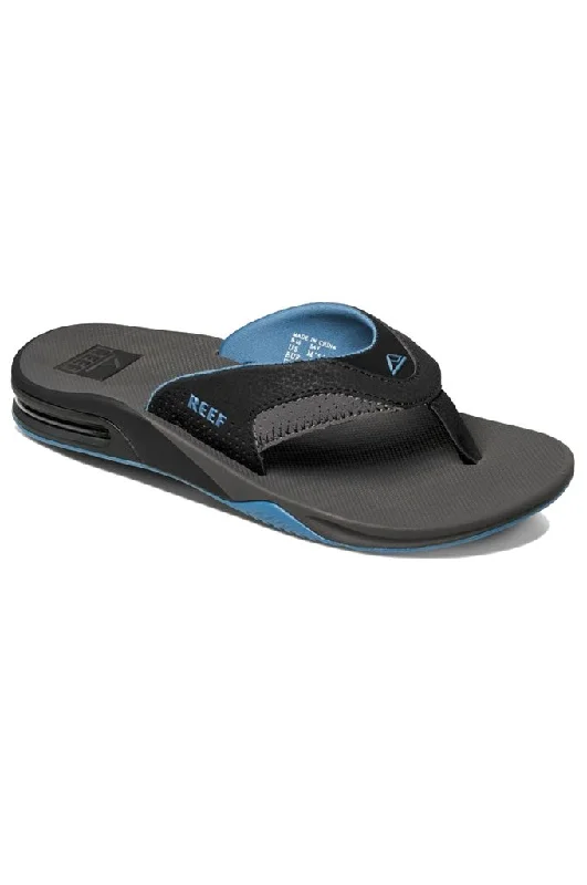 Men's sandals with a decorative buckle or charmReef Fanning Men's Sandals