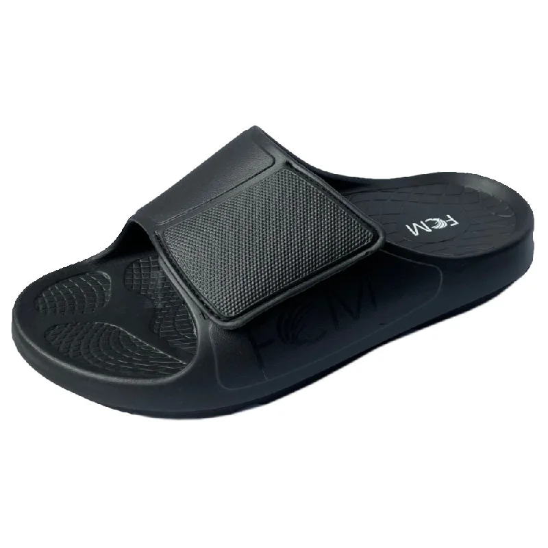 Men's sandals with a contrast stitching detailFOM Shell