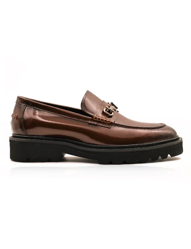 Suede men's loafers for a soft and luxurious feelSNAFFLE BIT LUG SOLE BROWN POLISHED LEATHER LOAFERS