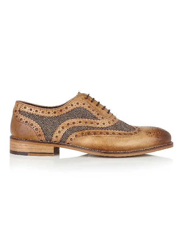 Men's loafers with a stretchy side panel for a better fitTAN BROWN TWEED OXFORD BROGUES