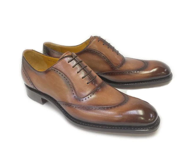 Men's Oxfords with a classic silhouette and a high - shine finishStyle: Charlton-Walnut