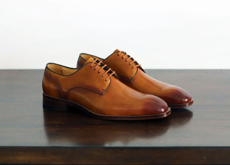 Men's Oxford shoes with a double - buckle strapBurnished Calfskin Lace-Up Shoe Cognac