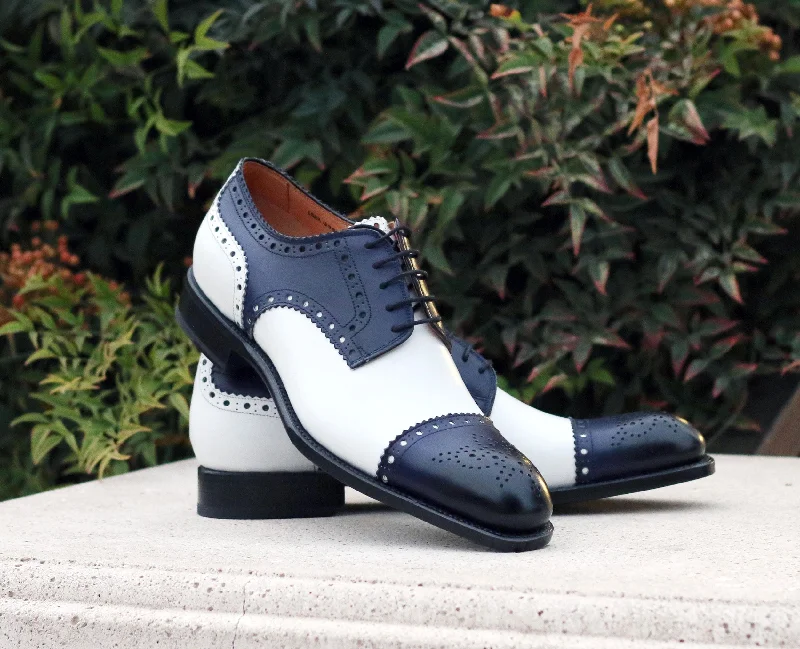 Men's Oxford shoes with a shock - absorbing insole and a leather liningBurnished Calfskin Lace-Up Spectator Oxford Blue/White