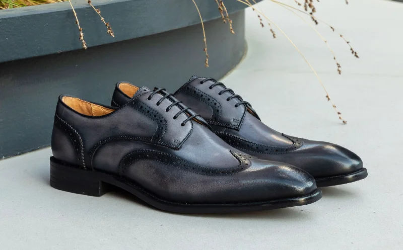 Men's Oxford shoes with a double - buckle strapBurnished Leather Lace-Up Shoe Grey