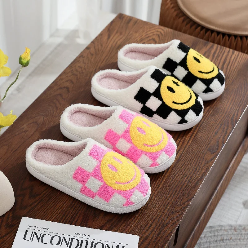 Men's slippers with a shock - absorbing midsoleCheckered Smiley Face Slippers