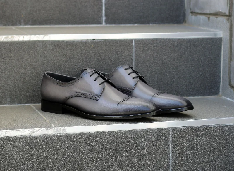 Men's Oxfords with a high - quality leather upperCorrente Burnished Calfskin Lace-Up Oxford Grey