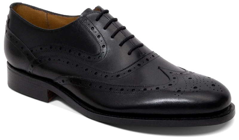 Men's Oxfords with a lace - up closure and a narrow fitLiffey - Black Calf