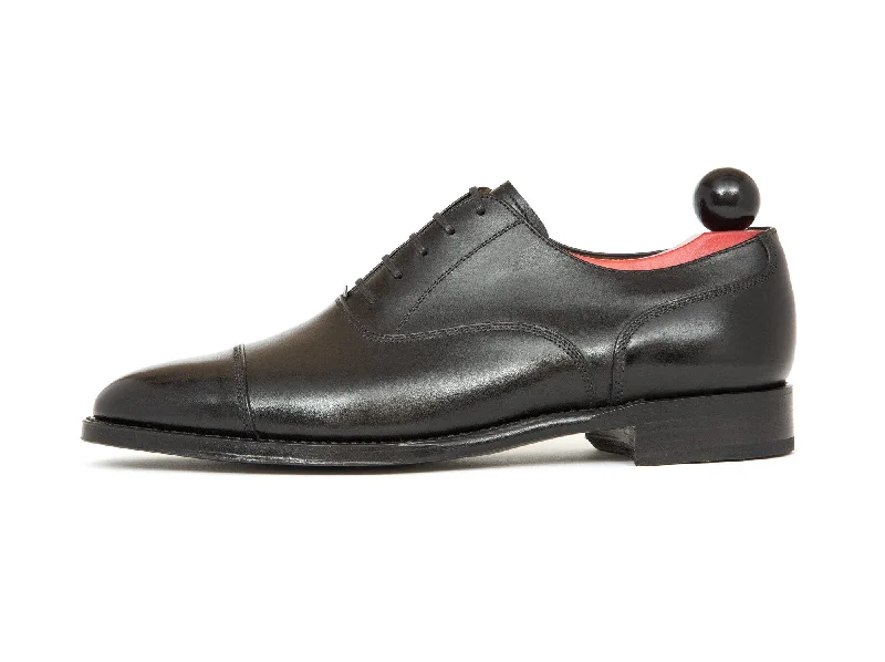Men's Oxfords with a cap - toe design and a rubber heelMagnolia - MTO - Black Calf - TMG Last - Single Leather Sole Men's Oxfords with a cap - toe design and a rubber heelMagnolia - MTO - Black Calf - TMG Last - Single Leather Sole