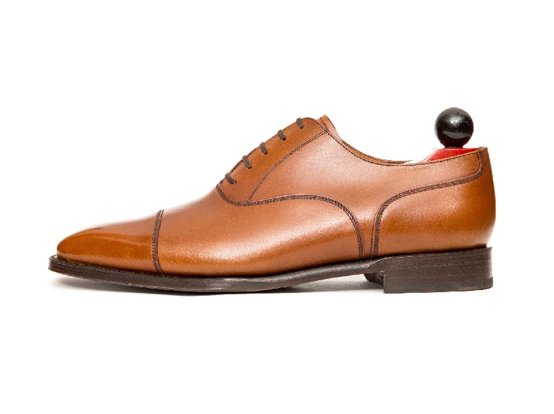 Men's Oxford shoes with a polished leather finishMagnolia - MTO - Caramel Calf - MGF Last - Single Leather Sole Men's Oxford shoes with a polished leather finishMagnolia - MTO - Caramel Calf - MGF Last - Single Leather Sole