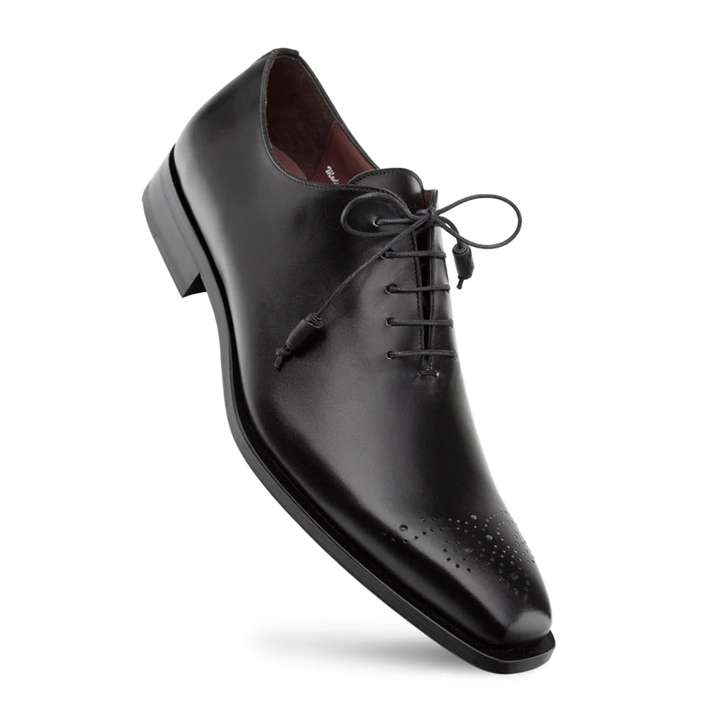 Men's Oxford shoes with a buckle closure and a pointed toeMezlan Cupula 20933 Black Patina Leather Whole-Cut Oxfords Men's Oxford shoes with a buckle closure and a pointed toeMezlan Cupula 20933 Black Patina Leather Whole-Cut Oxfords