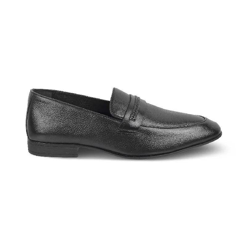 Men's loafers with a tassel front for a classic lookThe Bochum Black Men's Leather Loafers Tresmode