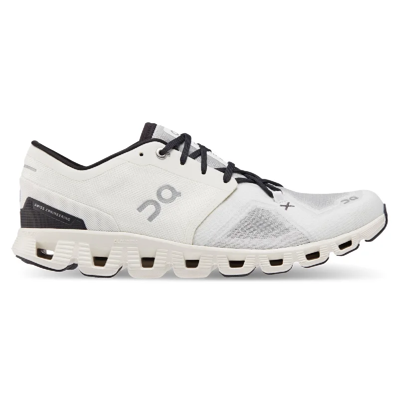 Men's running shoes with a sock - like fitMen's Cloud X 3