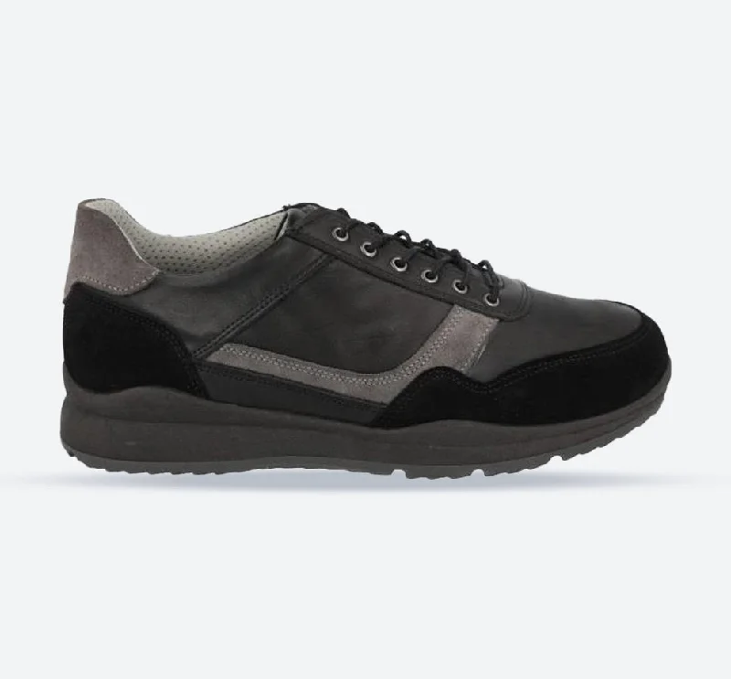 Men's sneakers with a chunky sole for a trendy lookMen's Wide Fit DB Benedict Sneakers