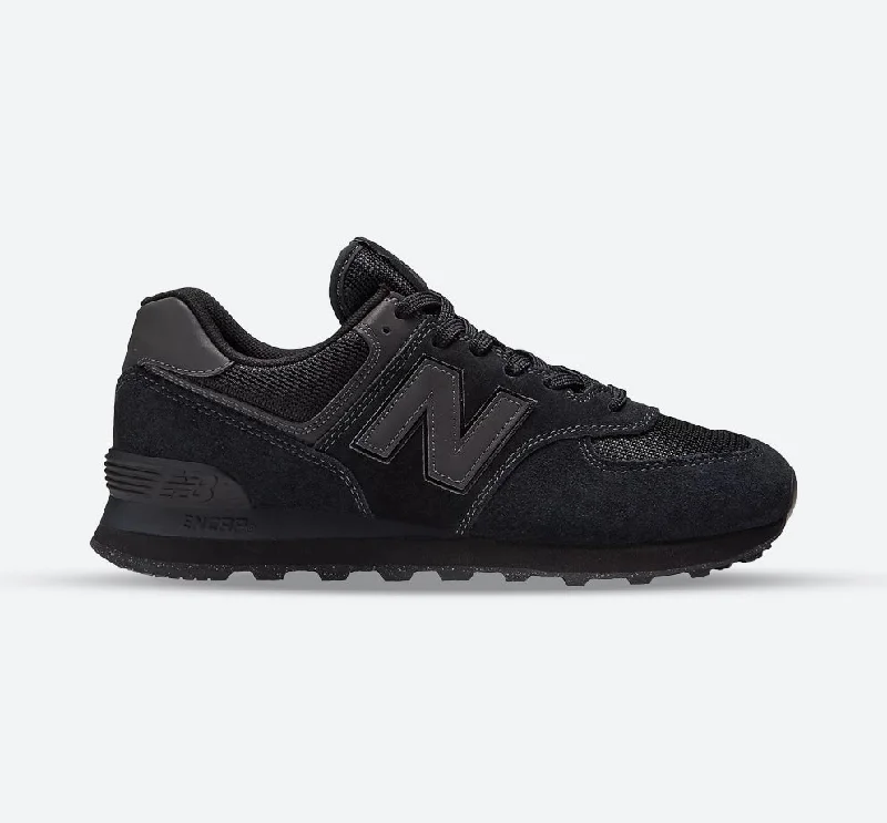 Men's sneakers with a padded collar and tongueMen's Wide Fit New Balance  ML574EVE Running Sneakers - Exclusive - Black