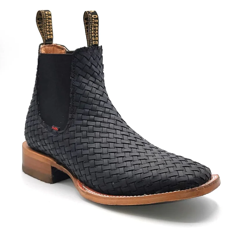 Vintage - inspired men's ankle boots with a round toeBlack Petatillo Ankle Boot