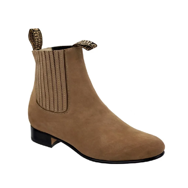 Leather - lined men's ankle boots for a luxurious feelMen's Nubuck Avellana Botin Charro