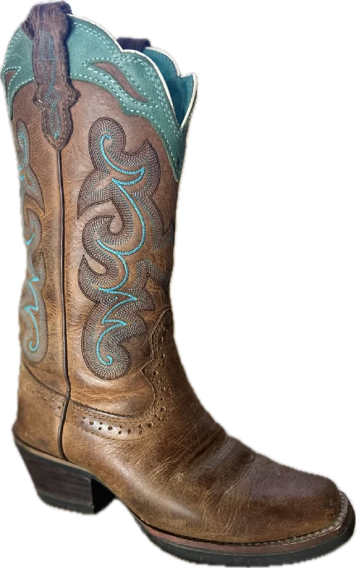 Western - style men's boots with intricate tooling and stitchingSVL7311