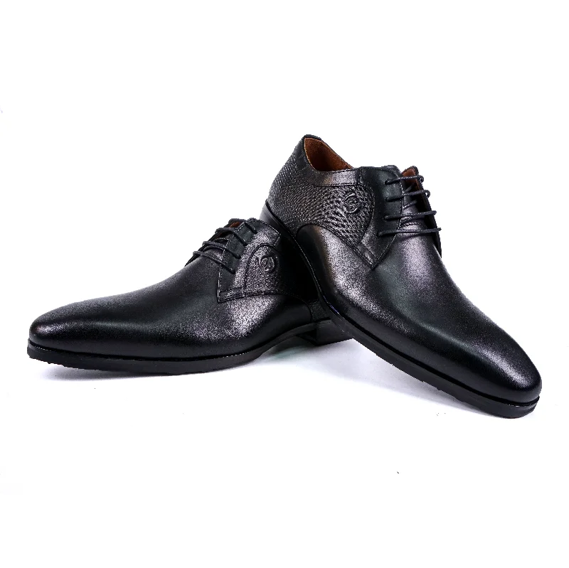 Men's formal shoes with a contrast stitching detailBogart Italia Emblem